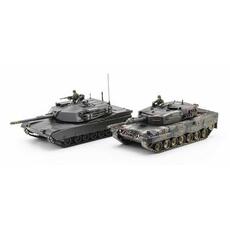 1/72 M1 Abrams & Leopard 2 *