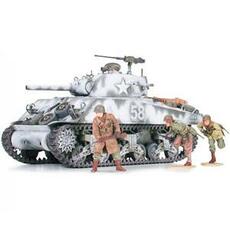 1:35 US Sherman M4A3 105mm Haub. (9)