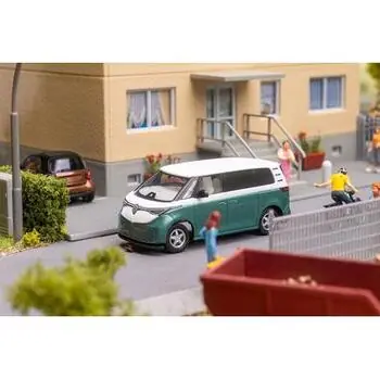 VW ID. Buzz, grün-weiß (HERPA)