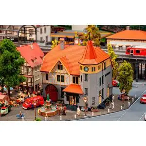 Rathaus mit Feuerwehrgarage