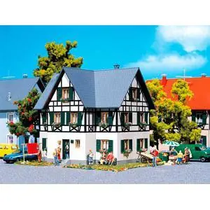 Zweifamilienhaus mit Fachwerk