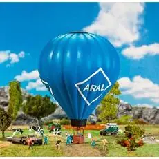 Heißluftballon mit Gasflamme