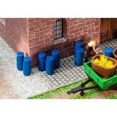 9 Plastikfässer