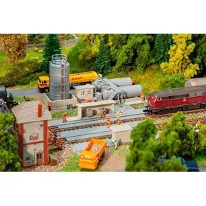 Öllager mit Dieseltankstelle
