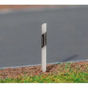 20 Begrenzungspfähle