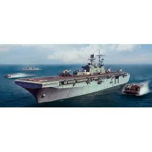 1/700 LHD-5 USS Bataan