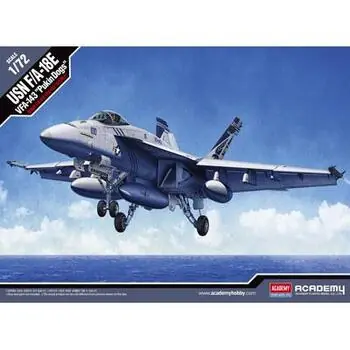 1/72 USN F/A-18E VFA-143 Pukin Dogs