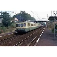 SNCF, 2-tlg. Dieseltriebwagen RGP2 Reihe X 2700, Grün/Gelb