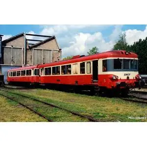 SNCF, 2-tlg. Dieseltriebwagen EAD X 4300, Rot/Cremefarben