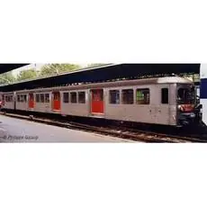 SNCF, 3-tlg. Set RIB 70 Reisezugwagen, in ursprünglicher Lackierung mit roten Einstiegstüren