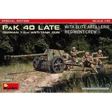 German 7.5cm PaK 40 Late w/Elite Artillerie Regiment Crew. Special Edition in 1:35