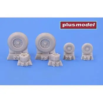 E2C Hawkeye wheels in 1:72