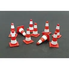 Traffic cones in 1:35