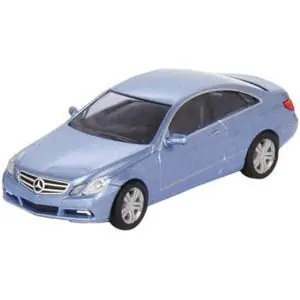Mercedes Benz E-Klasse Coupe CMD hellblau