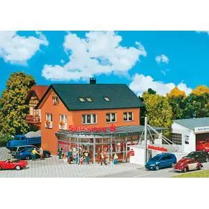 Sparkasse mit Autoschalter