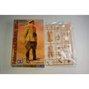 1:16 Figur Feldmarsch. Rommel Afrika
